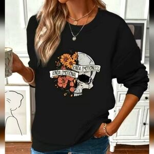 NWOT Skull & Flower Print Pullover Sweatshirt Casual Long Sleeve Crew Neck Sz M
